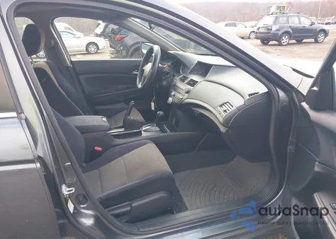 2010 Honda Accord 2.4 Lx z USA, uszkodzony, nr VIN 1HGCP2F32AA088150